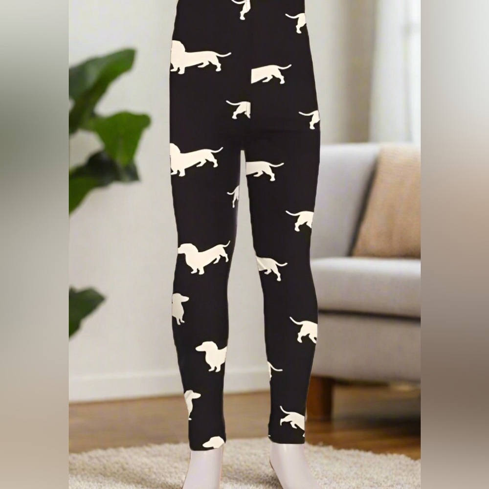 Small NEW Girls Dachshund Dog Leggings, Soft Yoga Pants